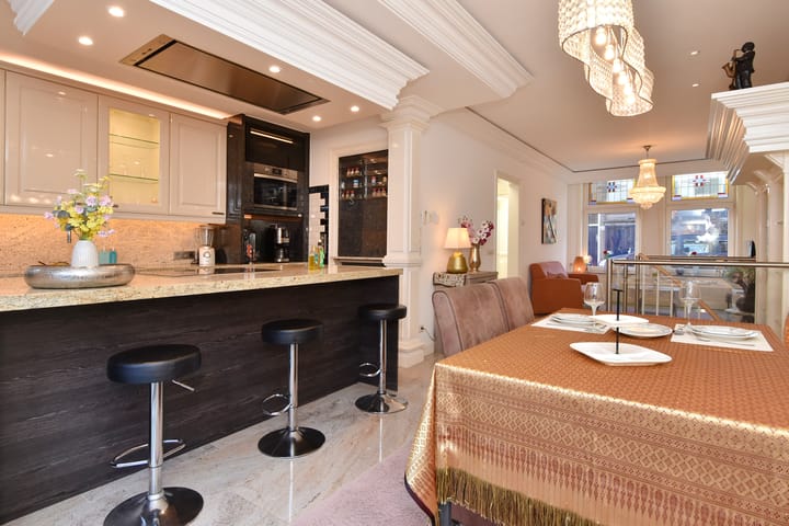 Foto 17 van Van Brederodestraat 83