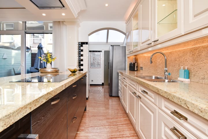 Foto 25 van Van Brederodestraat 83