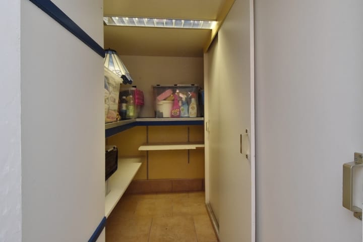 Foto 28 van Van Brederodestraat 83