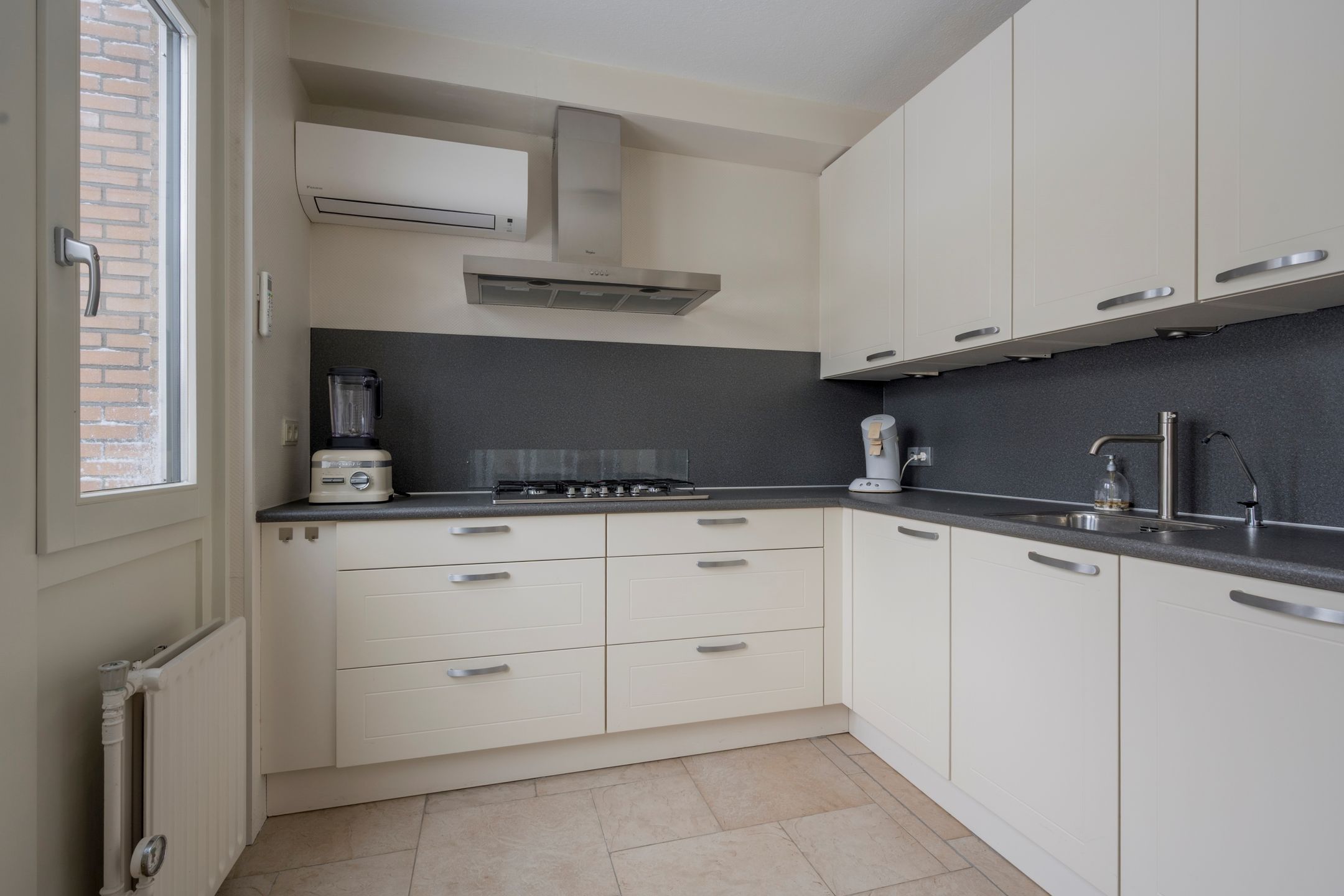 Photo 12 of Frans Halsstraat 95