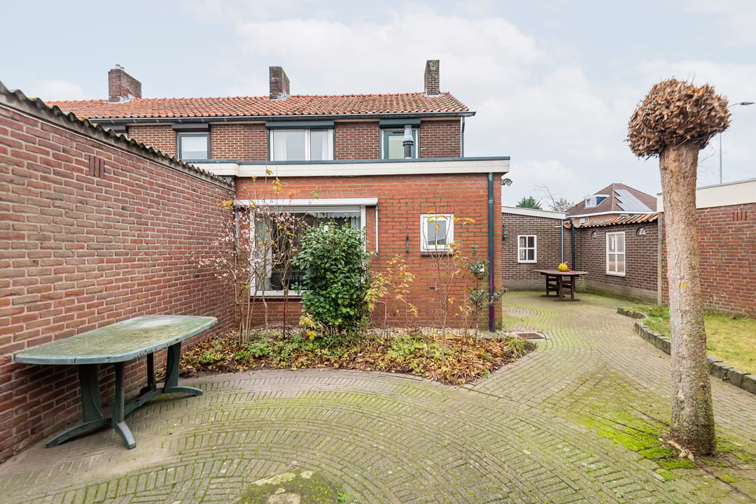 Photo 38 of Beggelderdijk 1