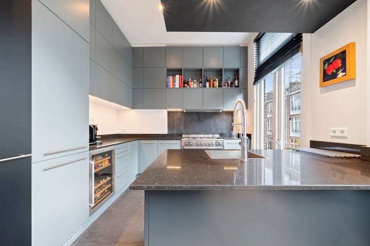 Foto 10 van Valeriusstraat 235-2