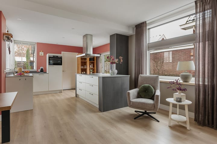 Foto 8 van Woolderweg 63