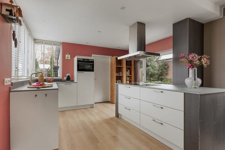 Foto 9 van Woolderweg 63