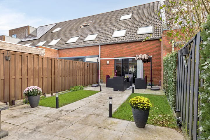 Foto 18 van Sierra Nevada 64