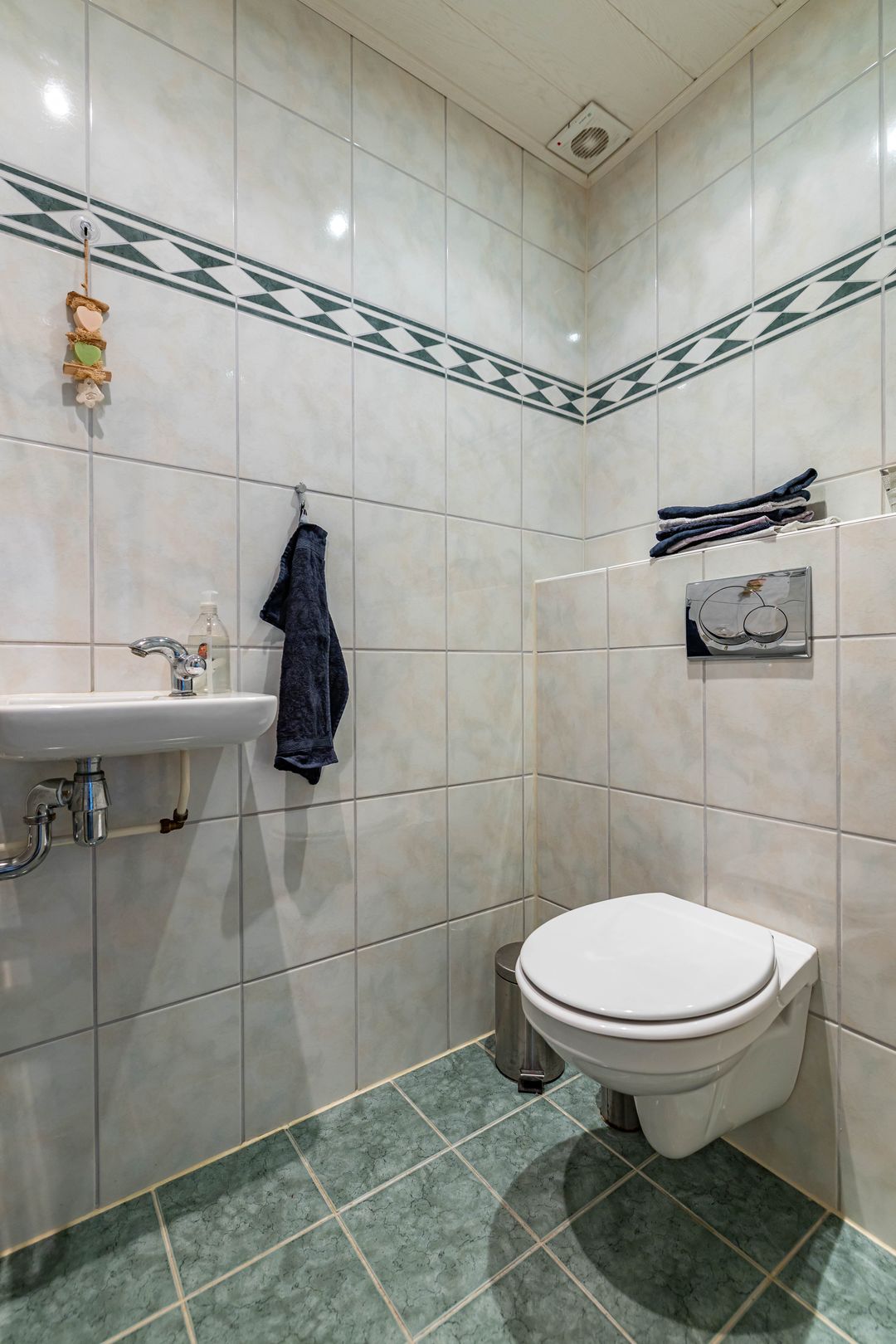 Foto 16 van Elzenlaan 3