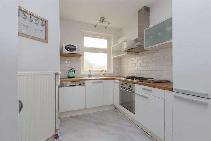 Photo 8 of Koninginneweg 57-A