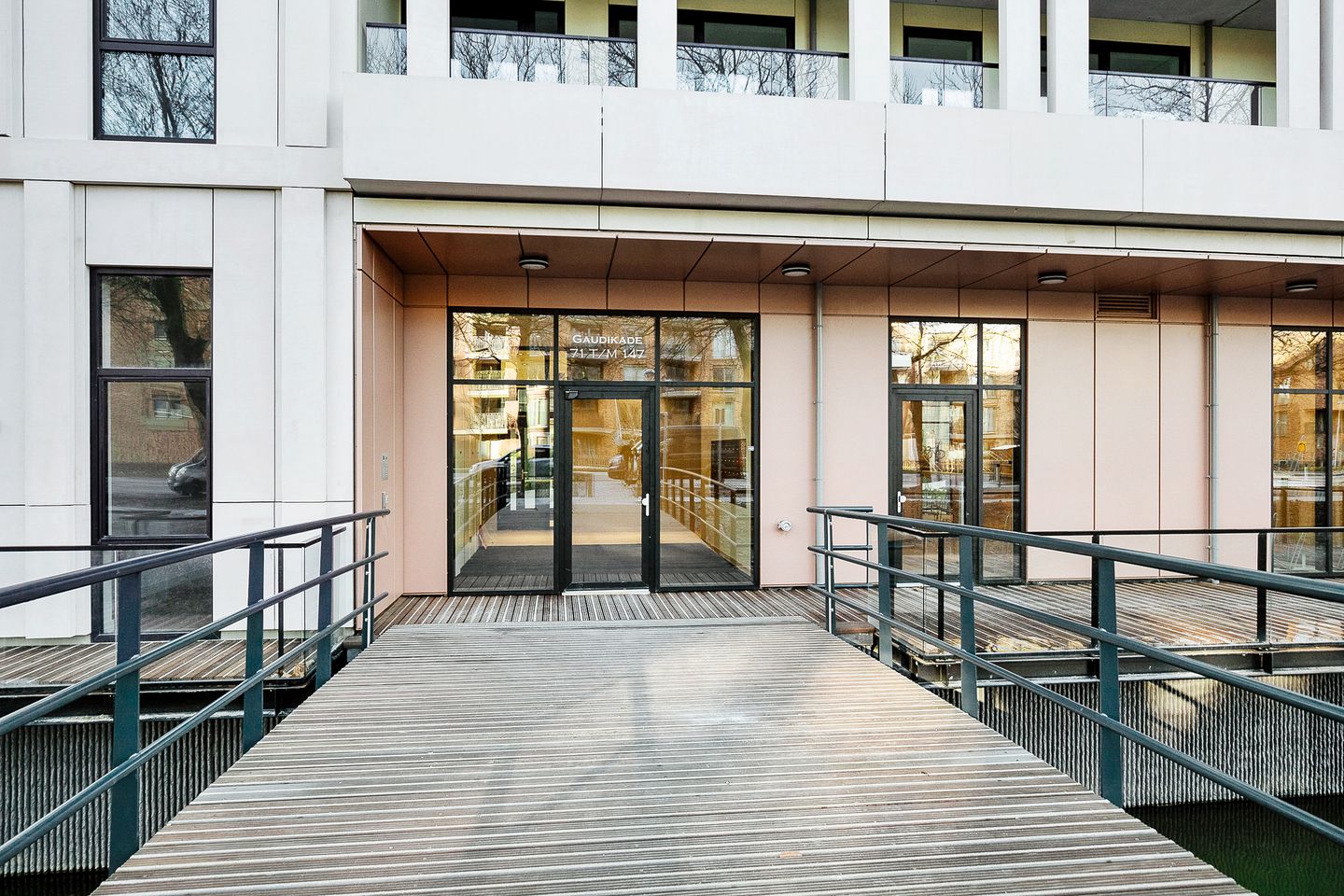 Foto 10 van Gaudikade 103