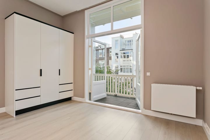 Photo 18 of Willemsparkweg 125-B