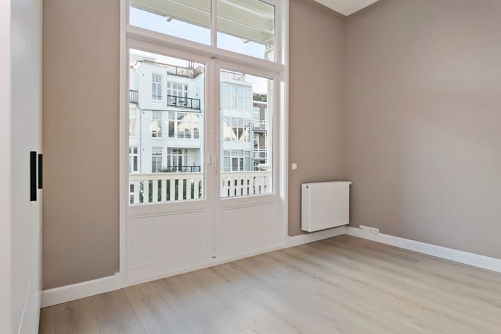 Photo 20 of Willemsparkweg 125-B