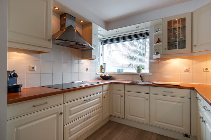 Foto 16 van Anna van Burendreef 47