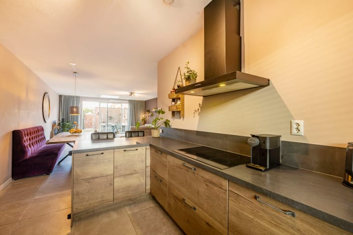 Photo 13 of Oversteek 3