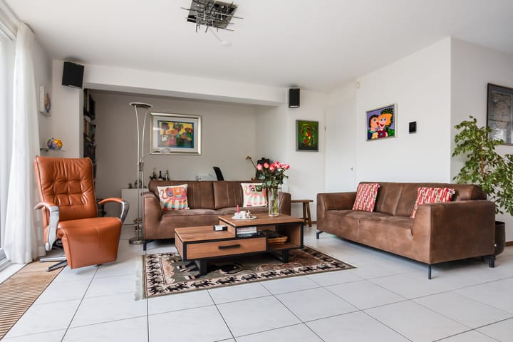 Foto 11 van Taniaburg 36