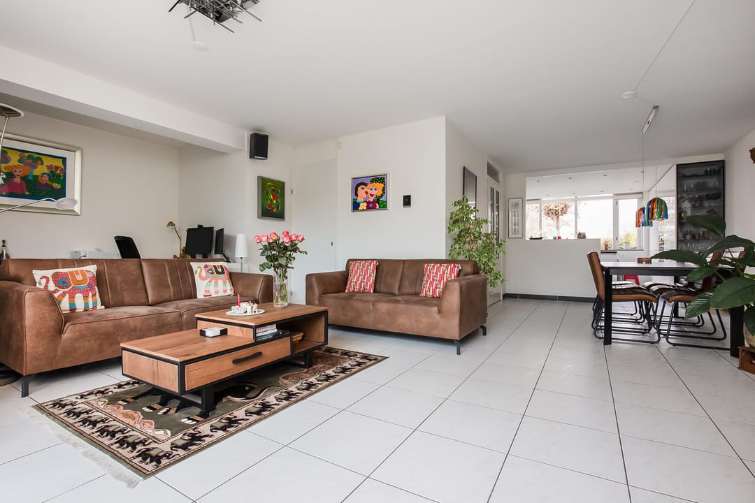 Foto 13 van Taniaburg 36