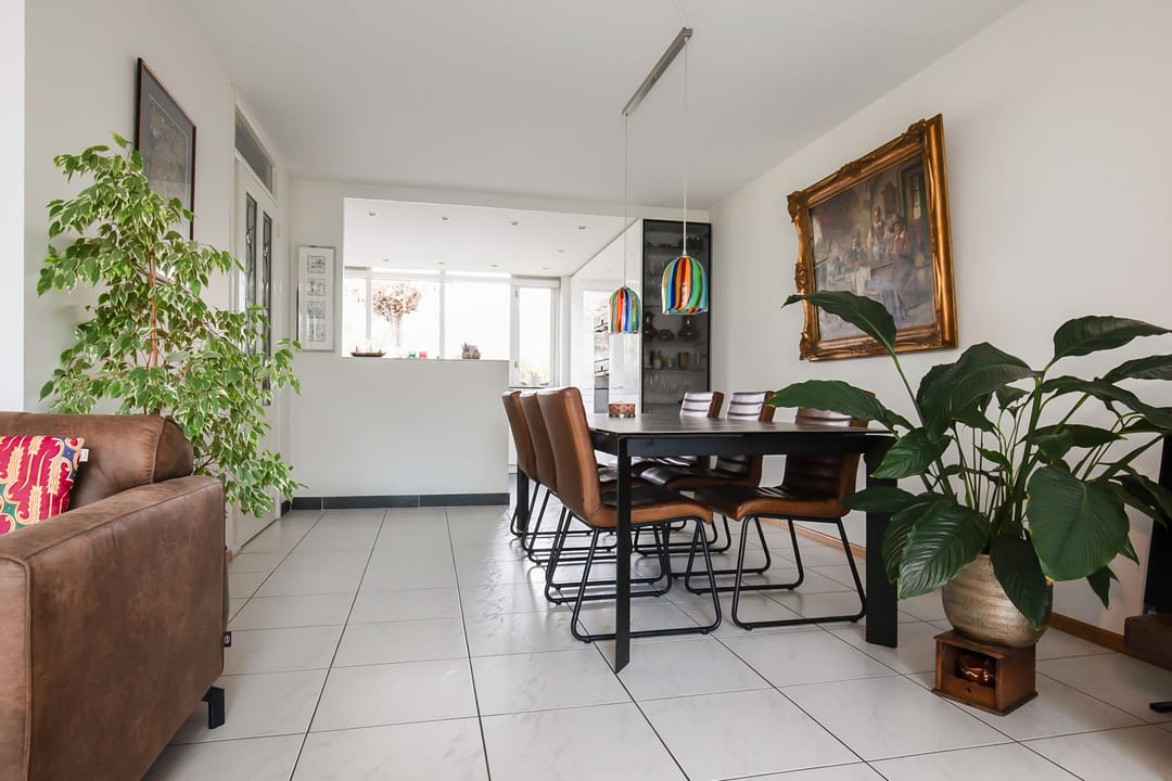 Foto 16 van Taniaburg 36