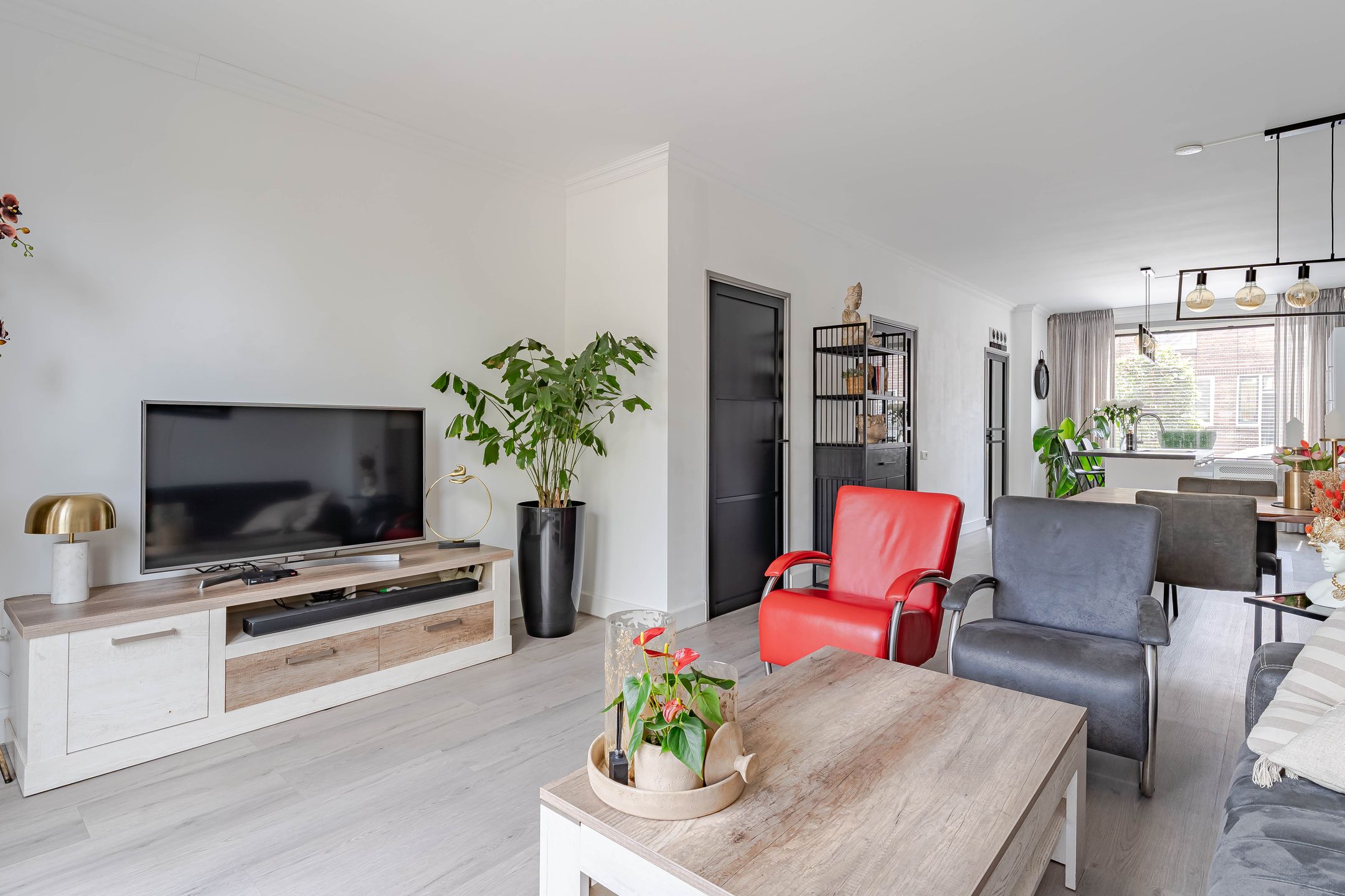 Foto 9 van Burgemeester Trooststraat 107