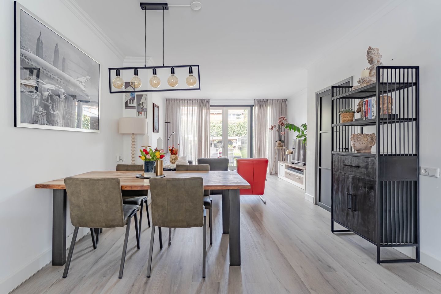 Foto 10 van Burgemeester Trooststraat 107