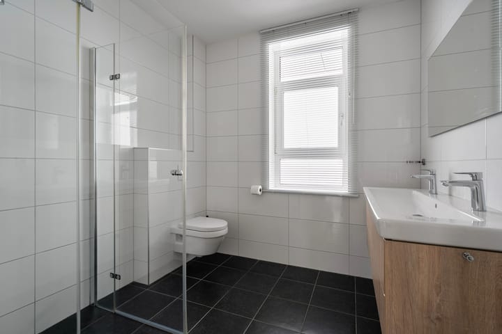 Photo 19 of Lover 90