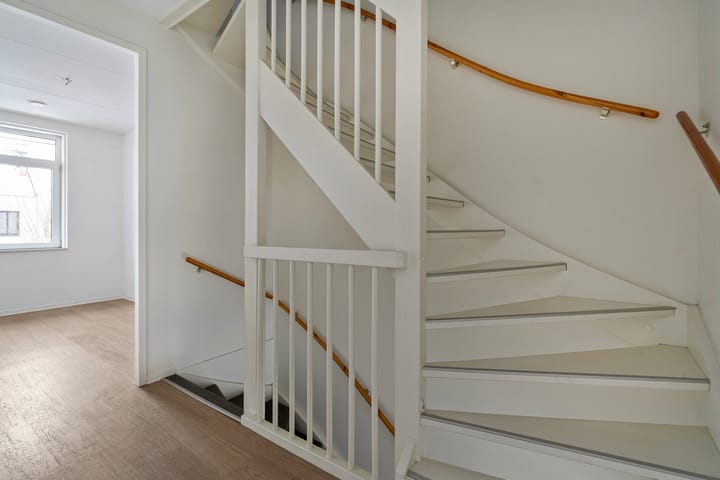 Photo 21 of Lover 90