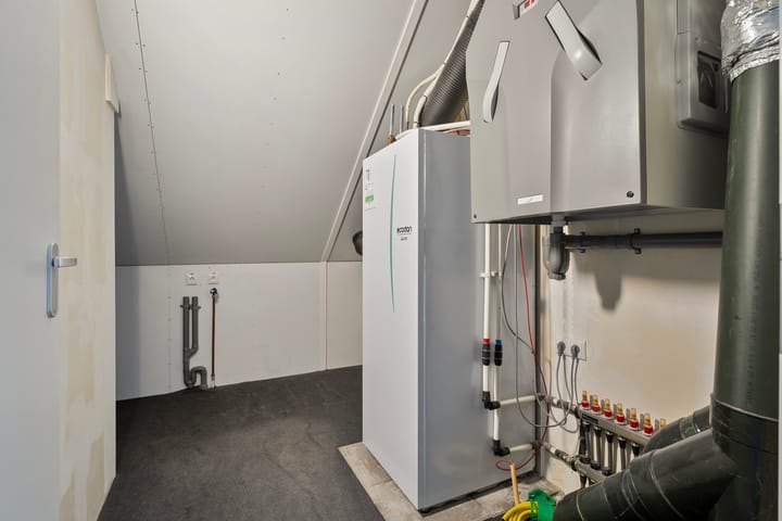 Photo 25 of Lover 90