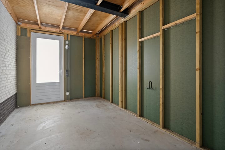 Photo 26 of Lover 90