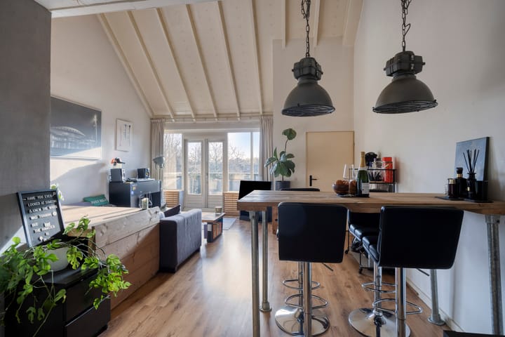 Foto 8 van Pleintjes 251