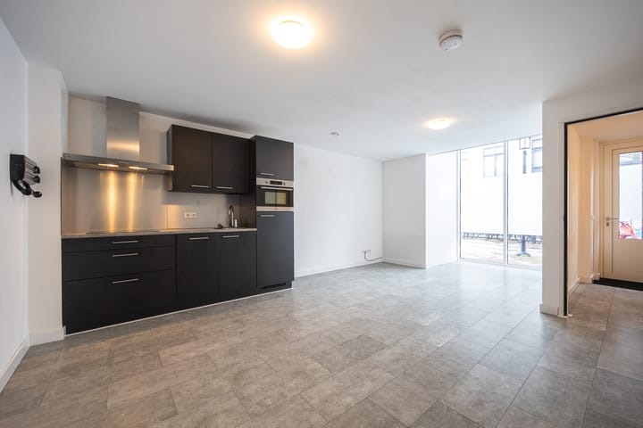 Foto 10 van Wagenstraat 2-A