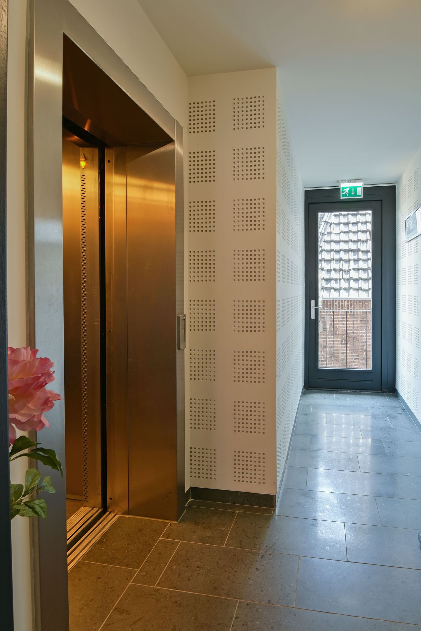 Foto 14 van Langestraat 12-A