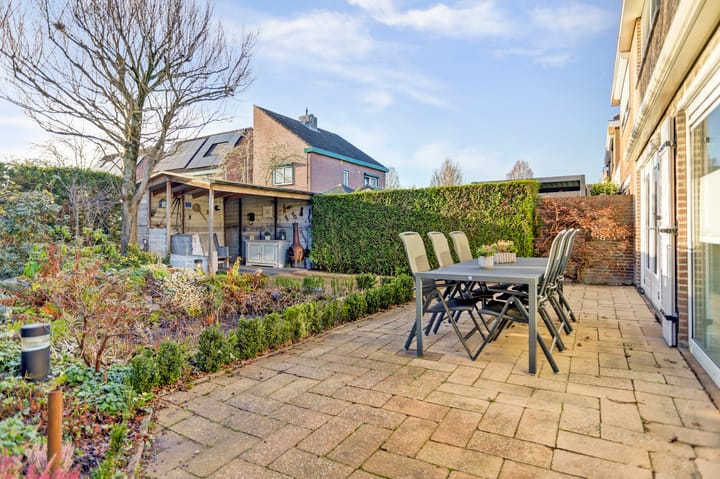 Photo 42 of Benraatshoef 12