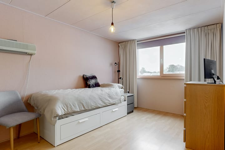 Foto 29 van Ruth Firststraat 3