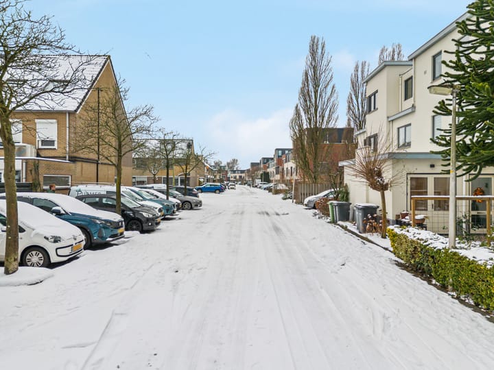 Foto 35 van Ruth Firststraat 3