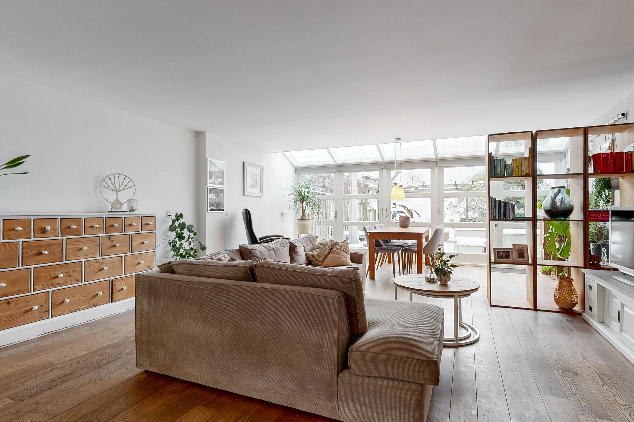 Foto 9 van Ruth Firststraat 3