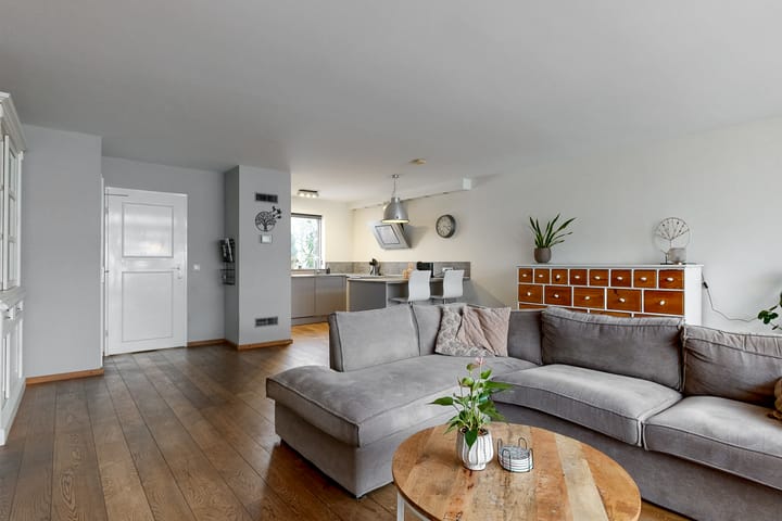 Foto 10 van Ruth Firststraat 3