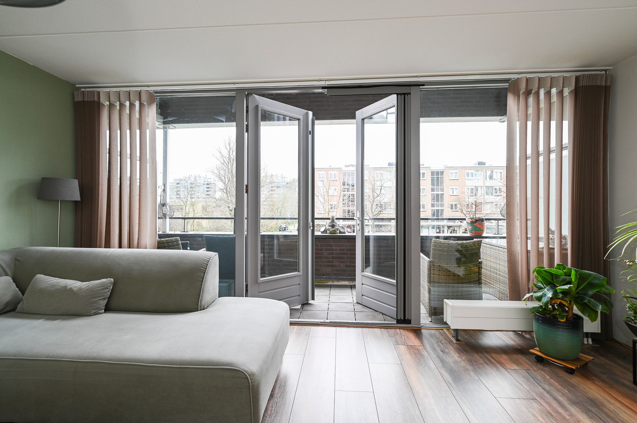 Photo 6 of Zwartsluisstraat 115