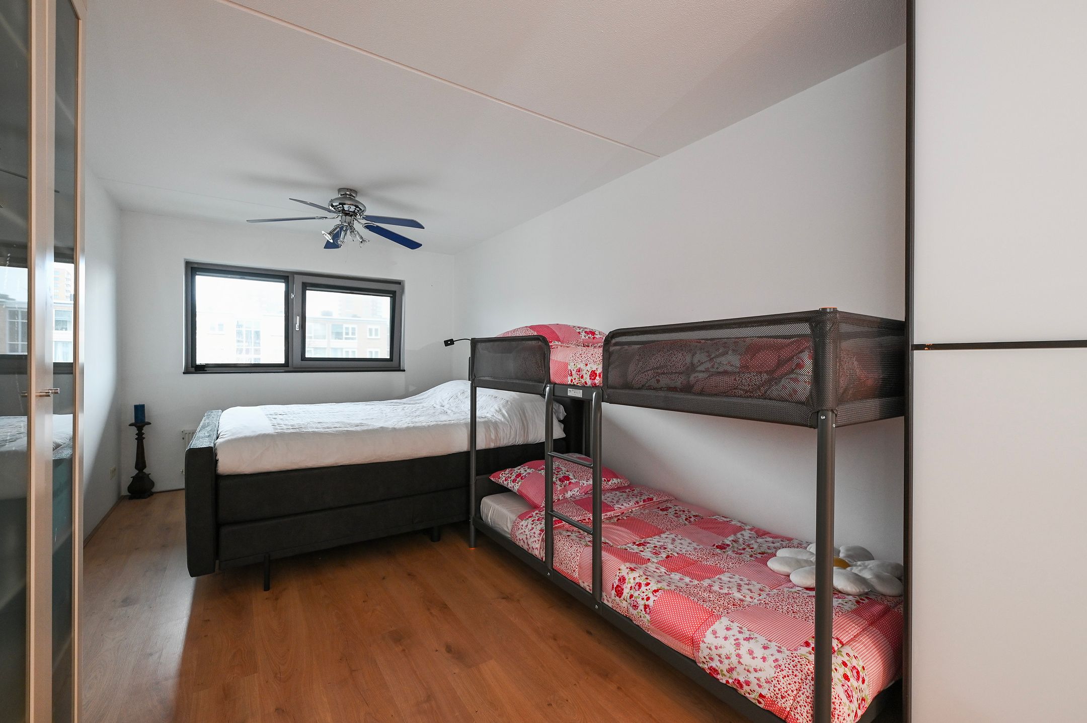 Photo 24 of Zwartsluisstraat 115