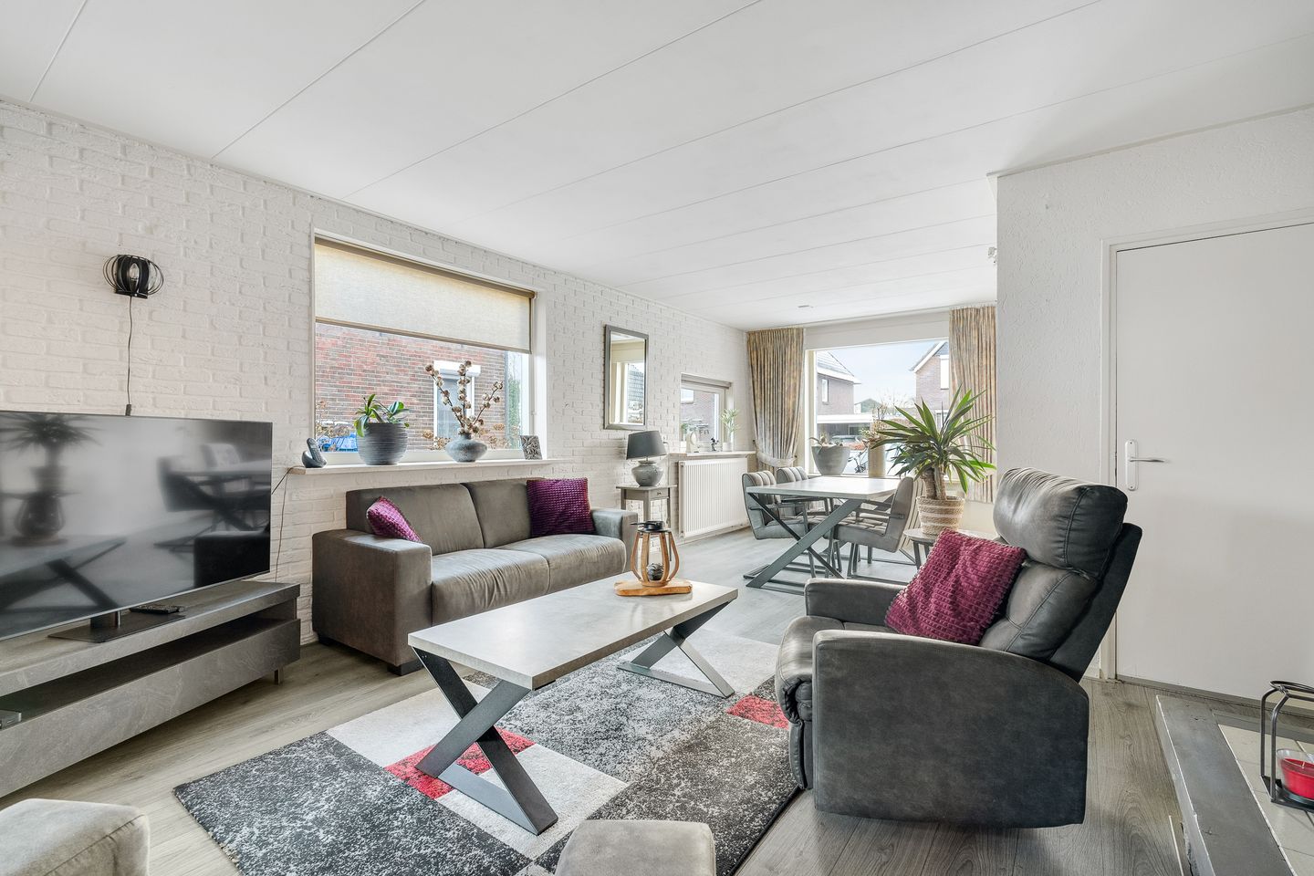 Photo 5 of van Limburg Stirumstraat 26