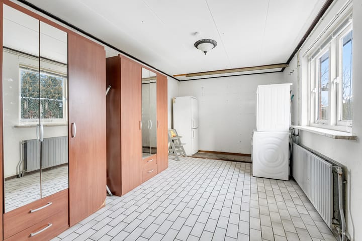 Photo 13 of van Limburg Stirumstraat 26