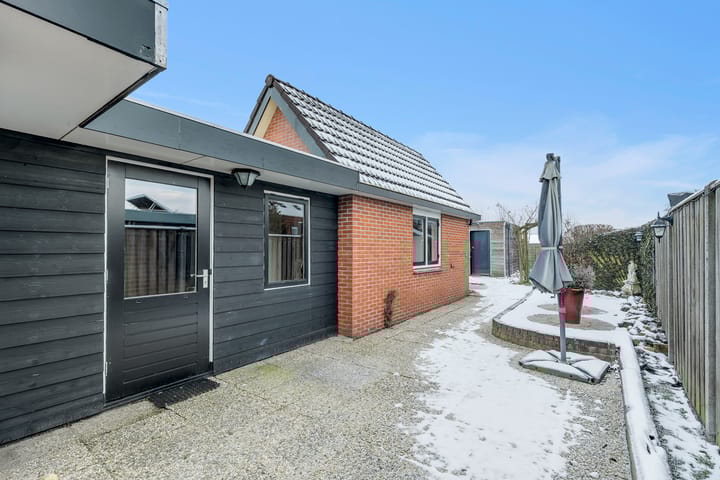 Photo 26 of van Limburg Stirumstraat 26