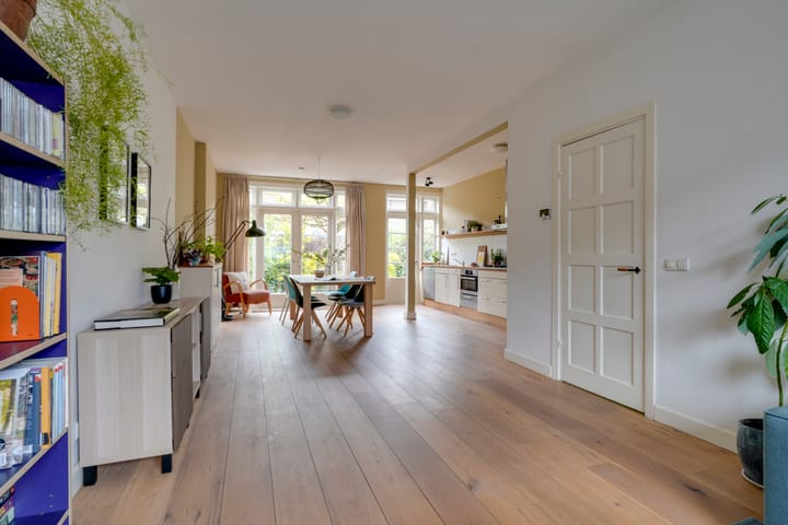 Foto 2 van Van Humboldtstraat 97