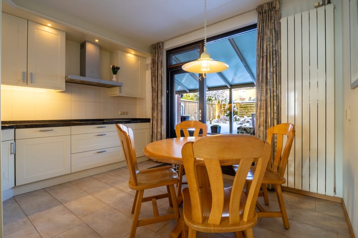 Foto 8 van Den Dries 15