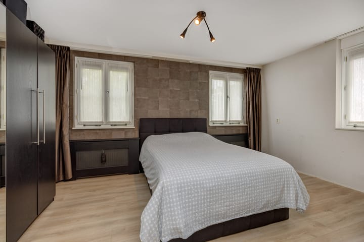 Foto 25 van Hengmeng 100