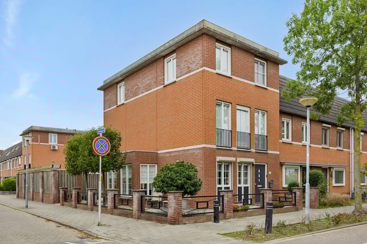 Foto 35 van Hengmeng 100