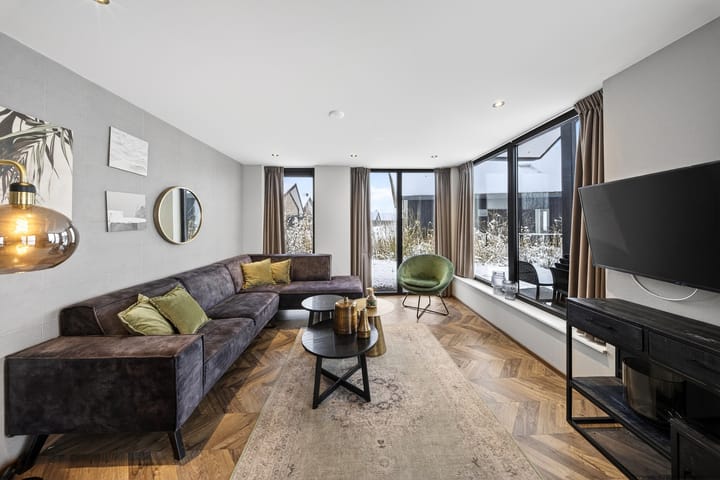 Photo 4 of Reeveweg 814