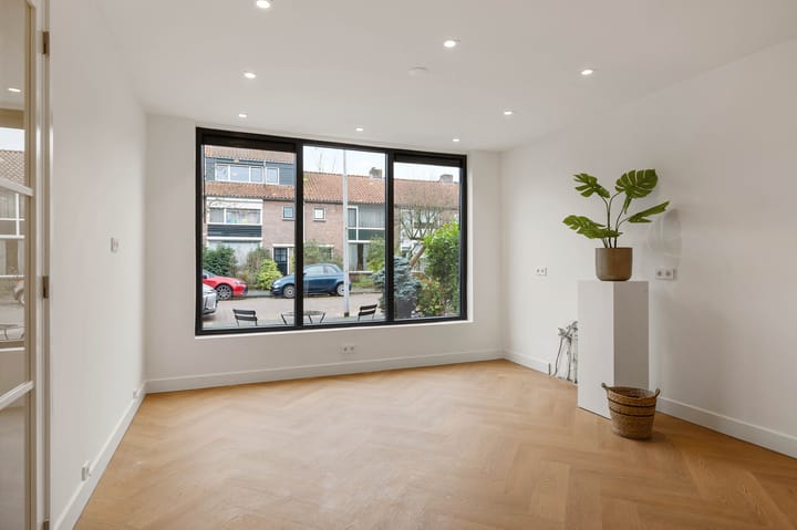 Foto 16 van Meelbeslaan 22