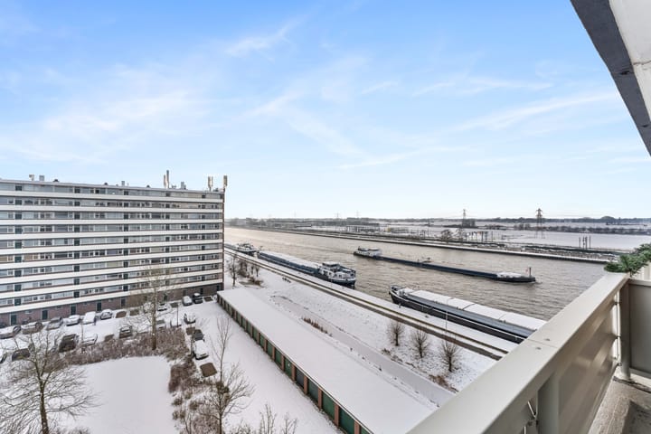 Foto 4 van Titus Brandsmastraat 93