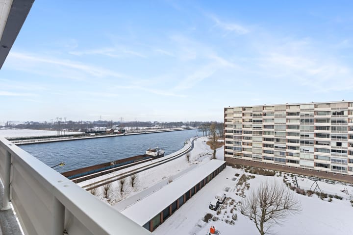 Foto 32 van Titus Brandsmastraat 93