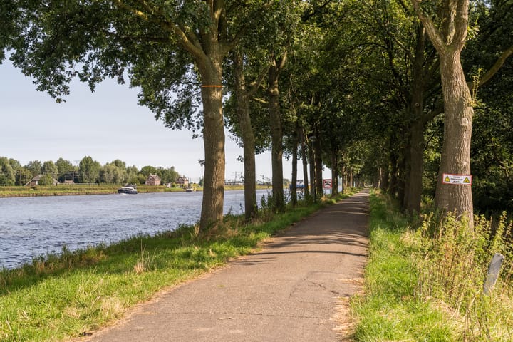 Foto 35 van Titus Brandsmastraat 93