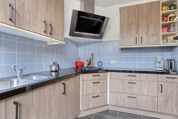 Photo 2 of Schermerstraat 2