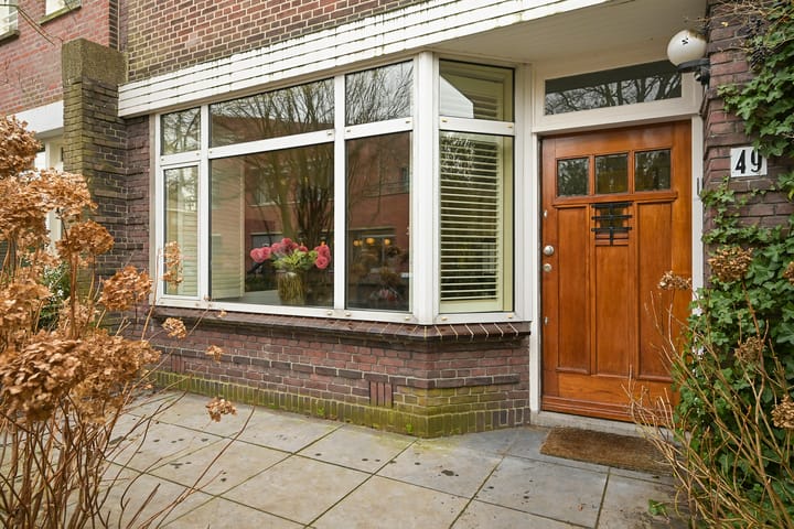 Foto 2 van Van Nijenrodestraat 49
