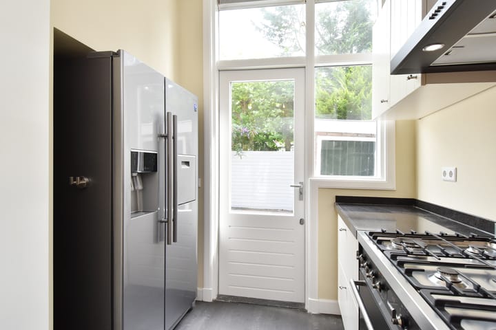 Foto 11 van Van Nijenrodestraat 49